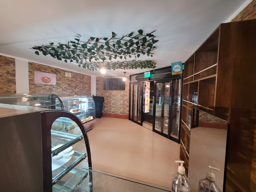 Interior de la panadería